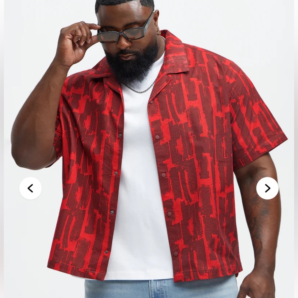 Fashion Nova Seersucker printed short sleeve Cuban collar shirt NWT